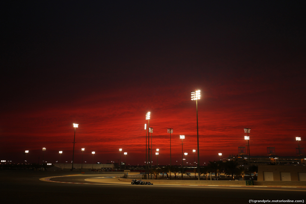GP BAHRAIN, 01.04.2016 - Prove Libere 2, Jenson Button (GBR)  McLaren Honda MP4-31