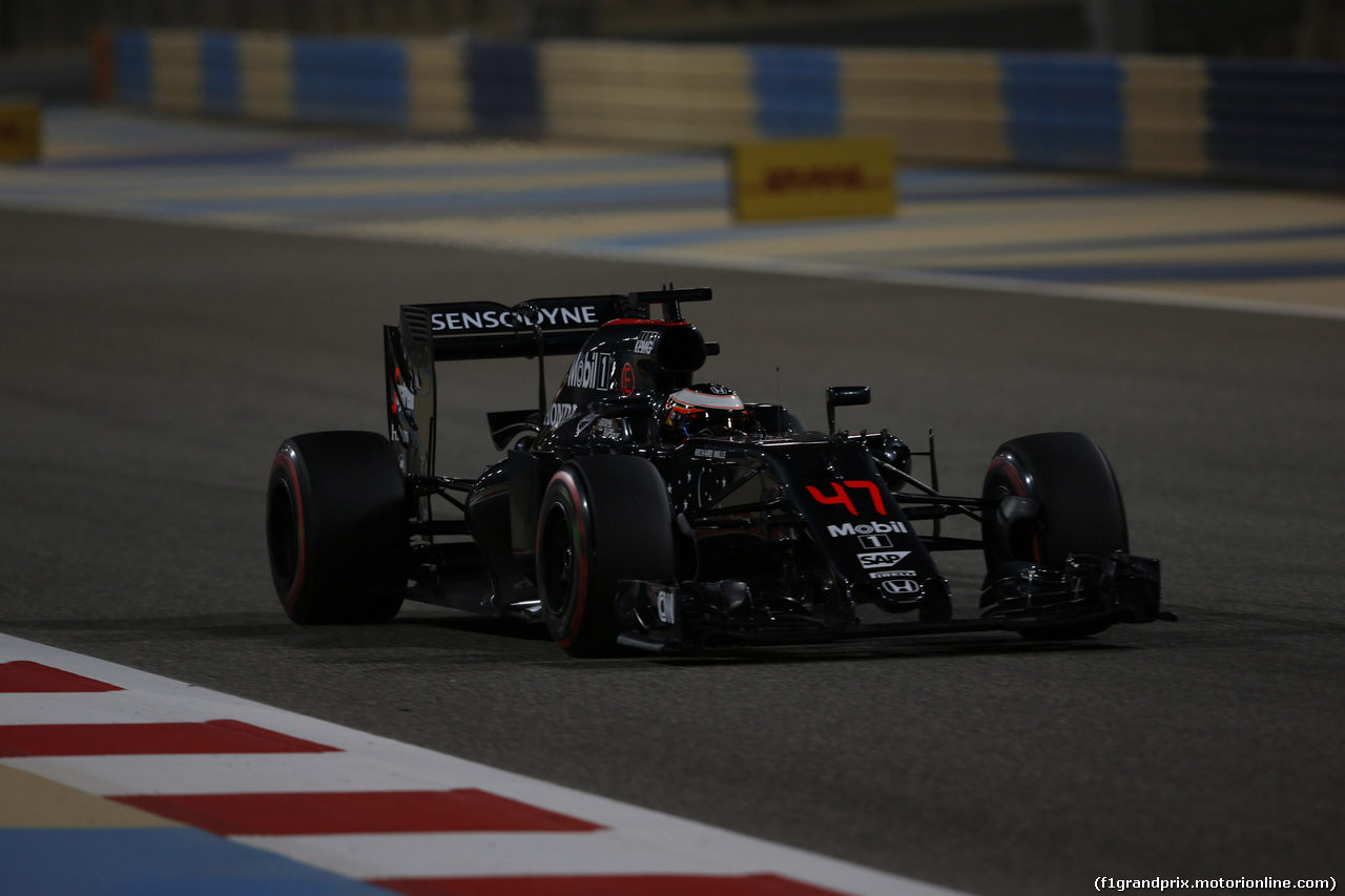 GP BAHRAIN, 01.04.2016 - Prove Libere 2, Stoffel Vandoorne (BEL) McLaren Test e Reserve Driver