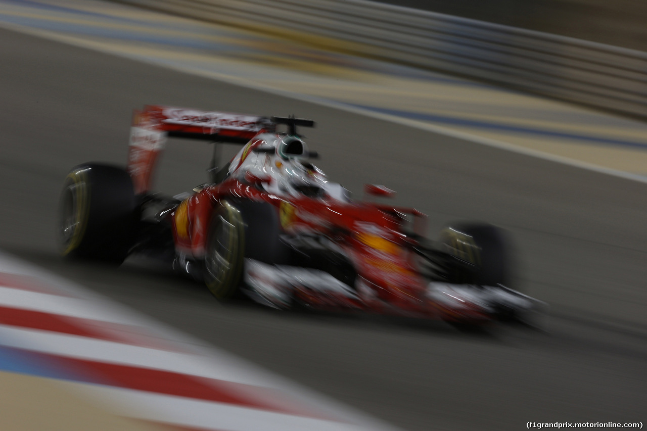 GP BAHRAIN, 01.04.2016 - Prove Libere 2, Sebastian Vettel (GER) Ferrari SF16-H