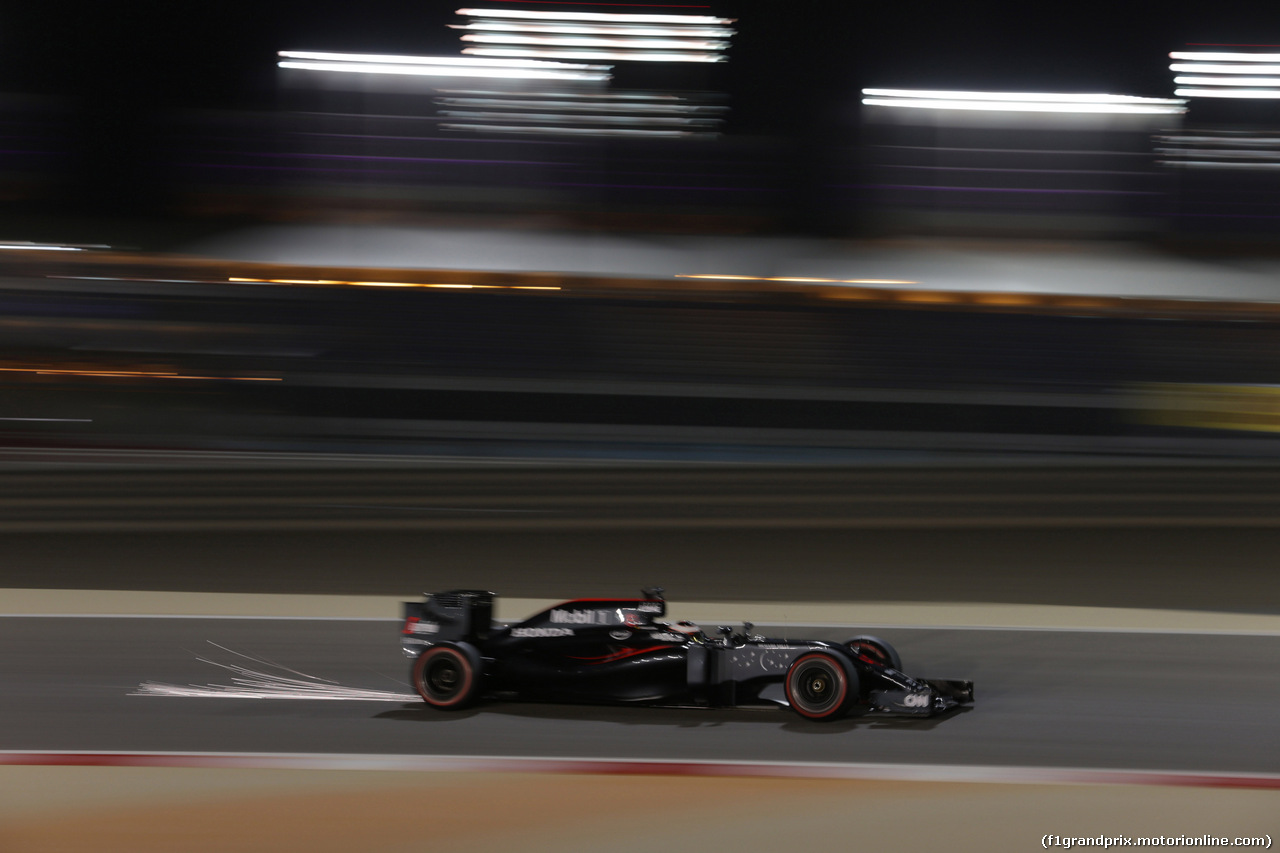 GP BAHRAIN, 01.04.2016 - Prove Libere 2, Jenson Button (GBR)  McLaren Honda MP4-31