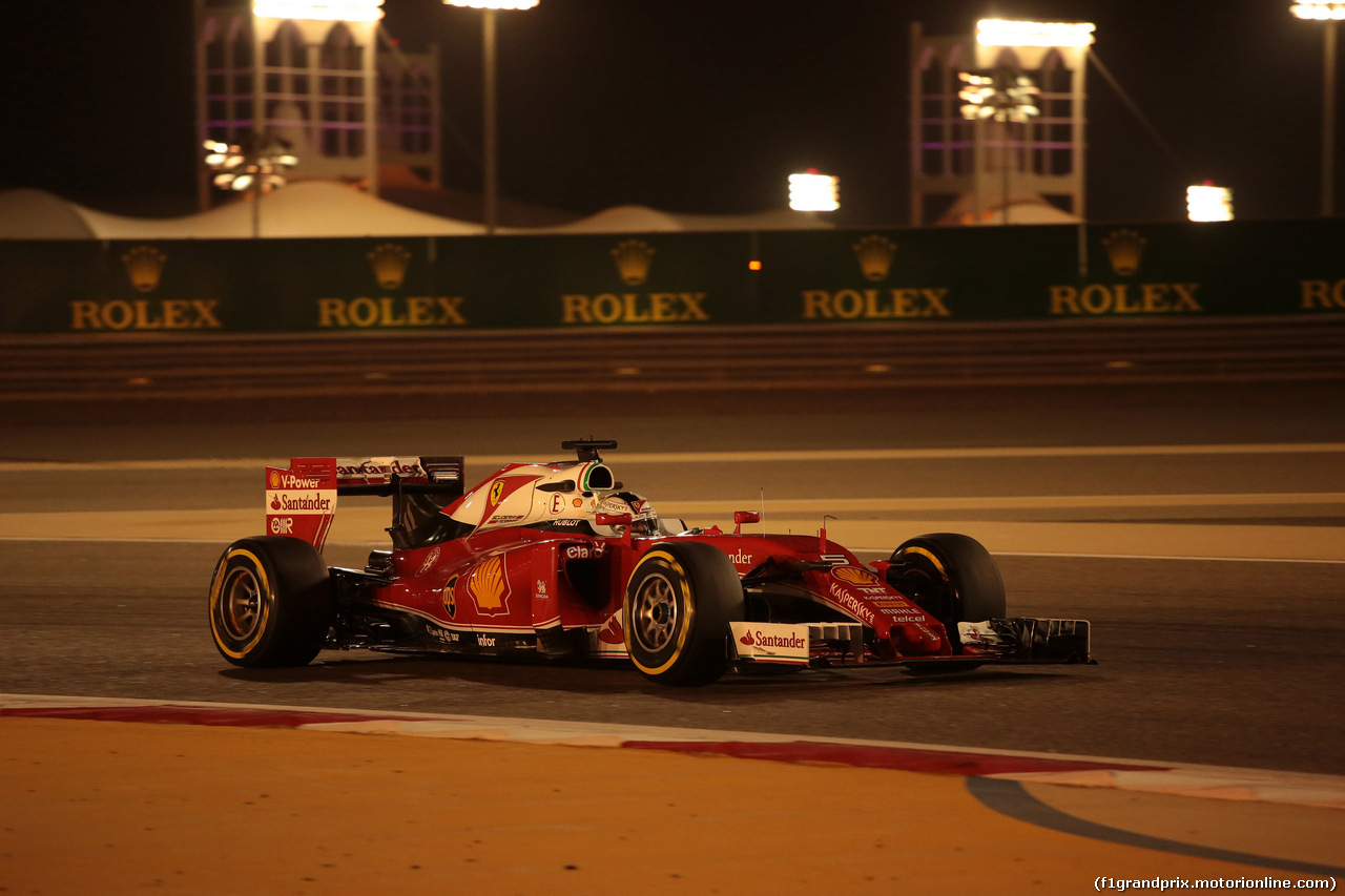 GP BAHRAIN, 01.04.2016 - Prove Libere 2, Sebastian Vettel (GER) Ferrari SF16-H