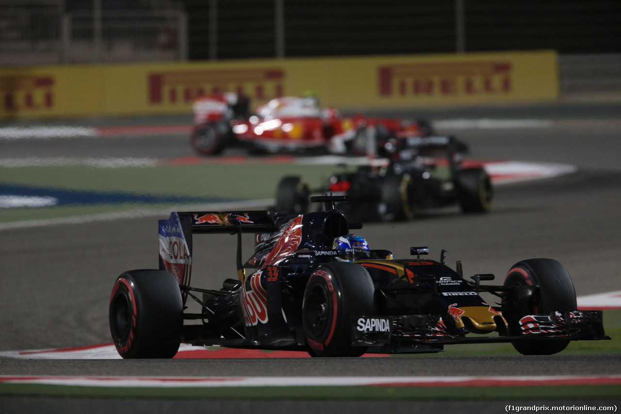 GP BAHRAIN, 01.04.2016 - Prove Libere 2, Max Verstappen (NED) Scuderia Toro Rosso STR11