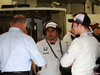 GP BAHRAIN, 01.04.2016 - Free Practice 1, Fernando Alonso (ESP) McLaren Honda MP4-31 e Stoffel Vandoorne (BEL) McLaren Test e Reserve Driver