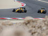 GP BAHRAIN, 01.04.2016 - Free Practice 1, Kevin Magnussen (DEN) Renault Sport F1 Team RS16 e Jolyon Palmer (GBR) Renault Sport F1 Team RS16