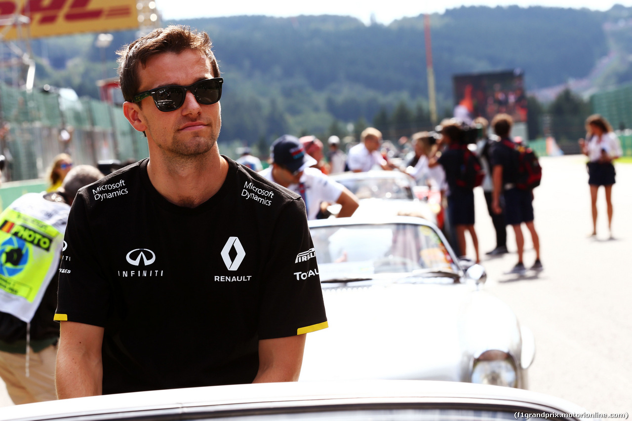 GP BELGIO, Jolyon Palmer (GBR) Renault Sport F1 Team on the drivers parade.
28.08.2016.