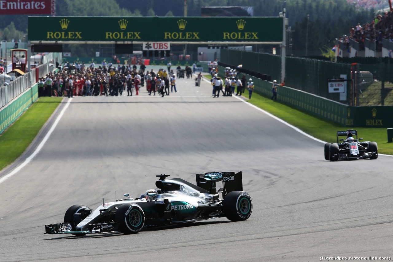 GP BELGIO, Lewis Hamilton (GBR) Mercedes AMG F1 W07 Hybrid on the formation lap.
28.08.2016. Gara