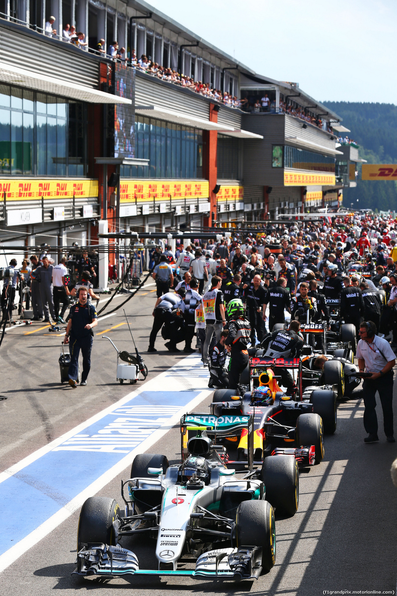 GP BELGIO, Nico Rosberg (GER) Mercedes AMG F1 W07 Hybrid in the pits as the race is stopped.
28.08.2016. Gara