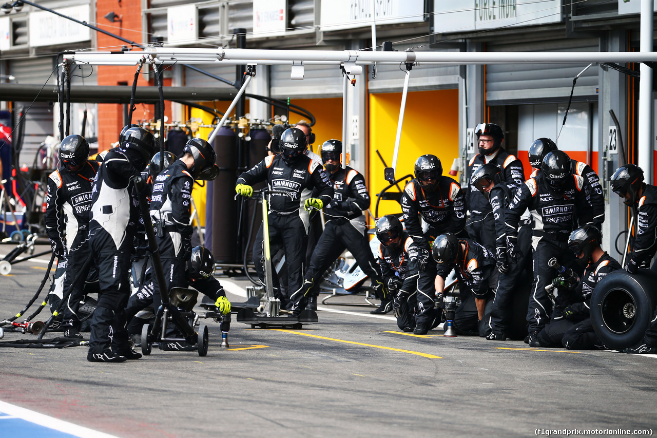 GP BELGIO, Sahara Force India F1 Team makes a pit stop.
28.08.2016.