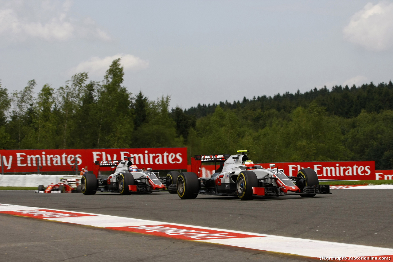 GP BELGIO, 28.08.2016 - Gara, Romain Grosjean (FRA) Haas F1 Team VF-16 e Esteban Gutierrez (MEX) Haas F1 Team VF-16