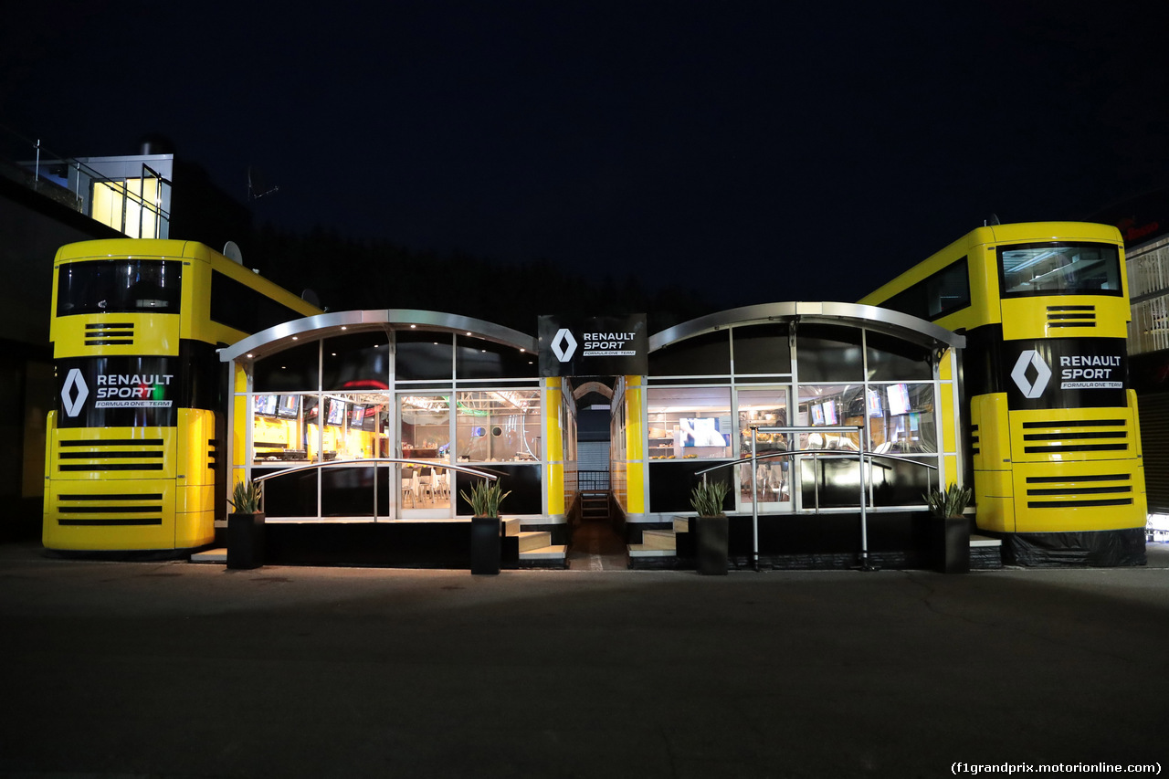 GP BELGIO, 28.08.2016 - Renault Hospitality at night