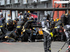 GP BELGIO, 28.08.2016 - Gara, Pit stop, Jolyon Palmer (GBR) Renault Sport F1 Team RS16