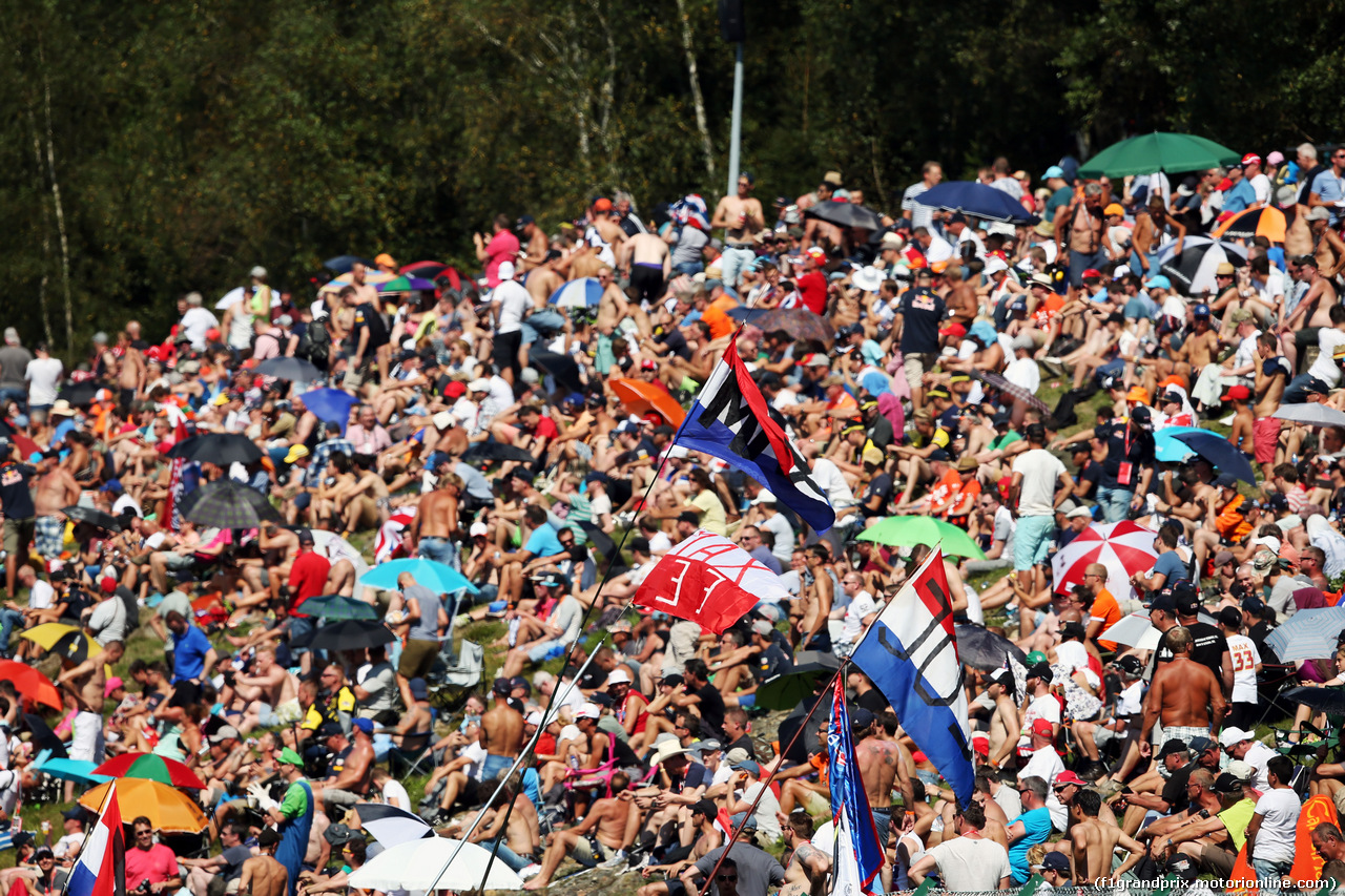 GP BELGIO, Fans.
27.08.2016. Qualifiche