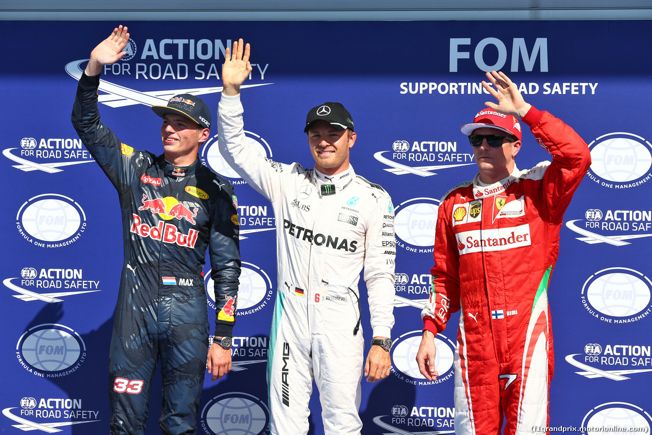 GP BELGIO, Qualifiche top three in parc ferme (L to R): Max Verstappen (NLD) Red Bull Racing, second; Nico Rosberg (GER) Mercedes AMG F1, pole position; Kimi Raikkonen (FIN) Ferrari, third.
27.08.2016. Qualifiche