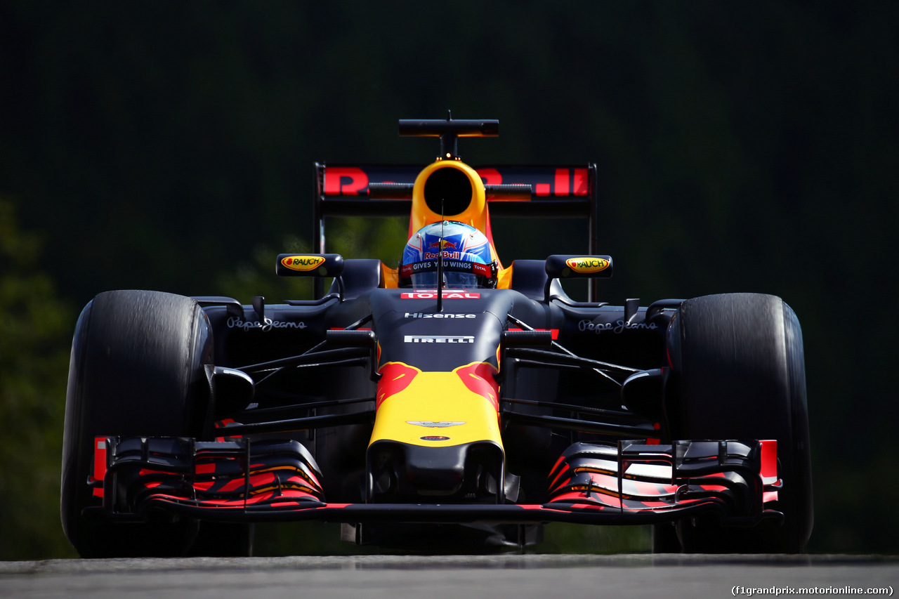 GP BELGIO, Daniel Ricciardo (AUS) Red Bull Racing RB12.
26.08.2016. Prove Libere 1