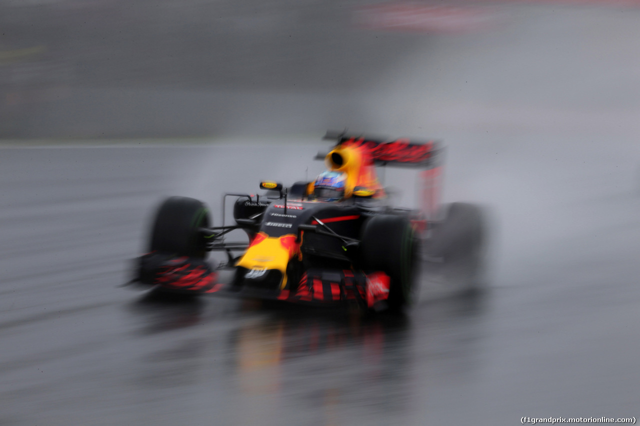 GP BRASILE, 13.11.2016 - Gara, Daniel Ricciardo (AUS) Red Bull Racing RB12