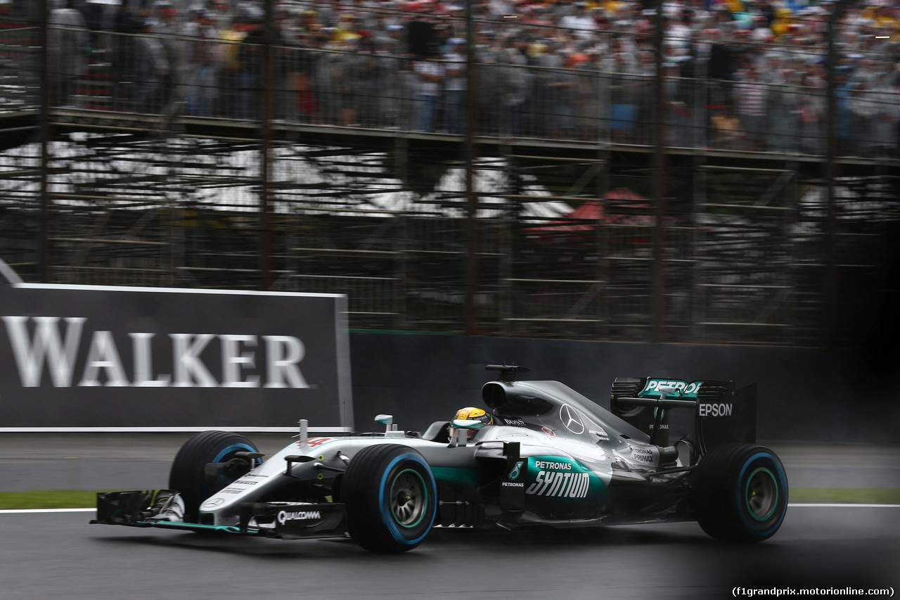 GP BRASILE, 13.11.2016 - Gara, Lewis Hamilton (GBR) Mercedes AMG F1 W07 Hybrid