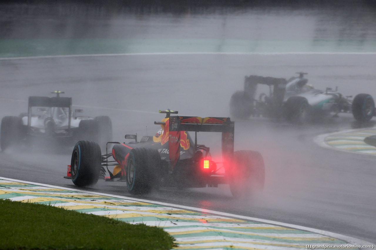 GP BRASILE, 13.11.2016 - Gara, Max Verstappen (NED) Red Bull Racing RB12