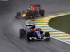 GP BRASILE, 13.11.2016 - Gara, Felipe Nasr (BRA) Sauber C34 davanti a Daniel Ricciardo (AUS) Red Bull Racing RB12