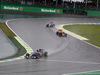 GP BRASILE, 13.11.2016 - Gara, Felipe Nasr (BRA) Sauber C34 davanti a Daniel Ricciardo (AUS) Red Bull Racing RB12