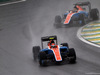 GP BRASILE, 13.11.2016 - Gara, Esteban Ocon (FRA) Manor Racing MRT05 davanti a Pascal Wehrlein (GER) Manor Racing MRT05