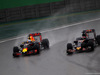 GP BRASILE, 13.11.2016 - Gara, Daniel Ricciardo (AUS) Red Bull Racing RB12 e Daniil Kvyat (RUS) Scuderia Toro Rosso STR11