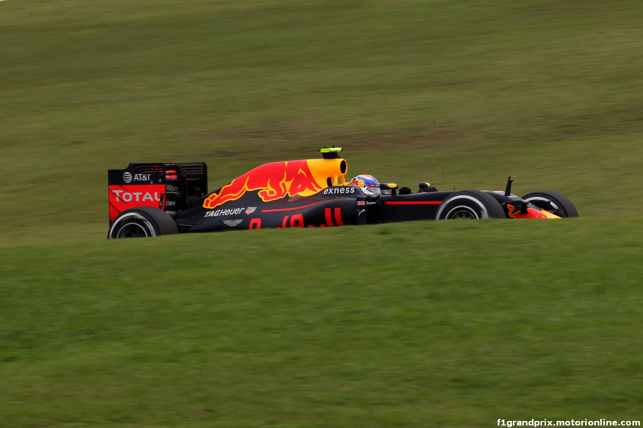 GP BRASILE, 12.11.2016 - Prove Libere 3, Max Verstappen (NED) Red Bull Racing RB12