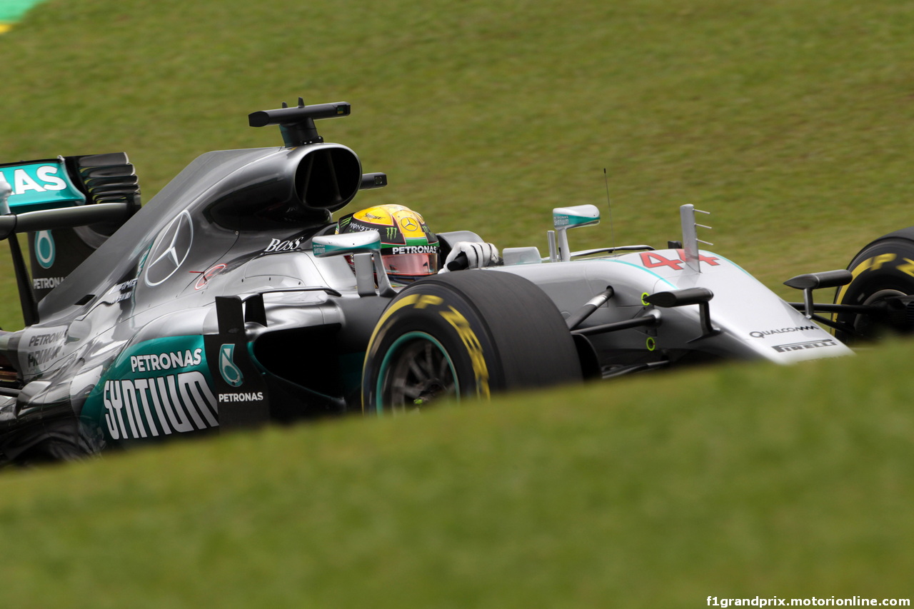 GP BRASILE, 12.11.2016 - Prove Libere 3, Lewis Hamilton (GBR) Mercedes AMG F1 W07 Hybrid