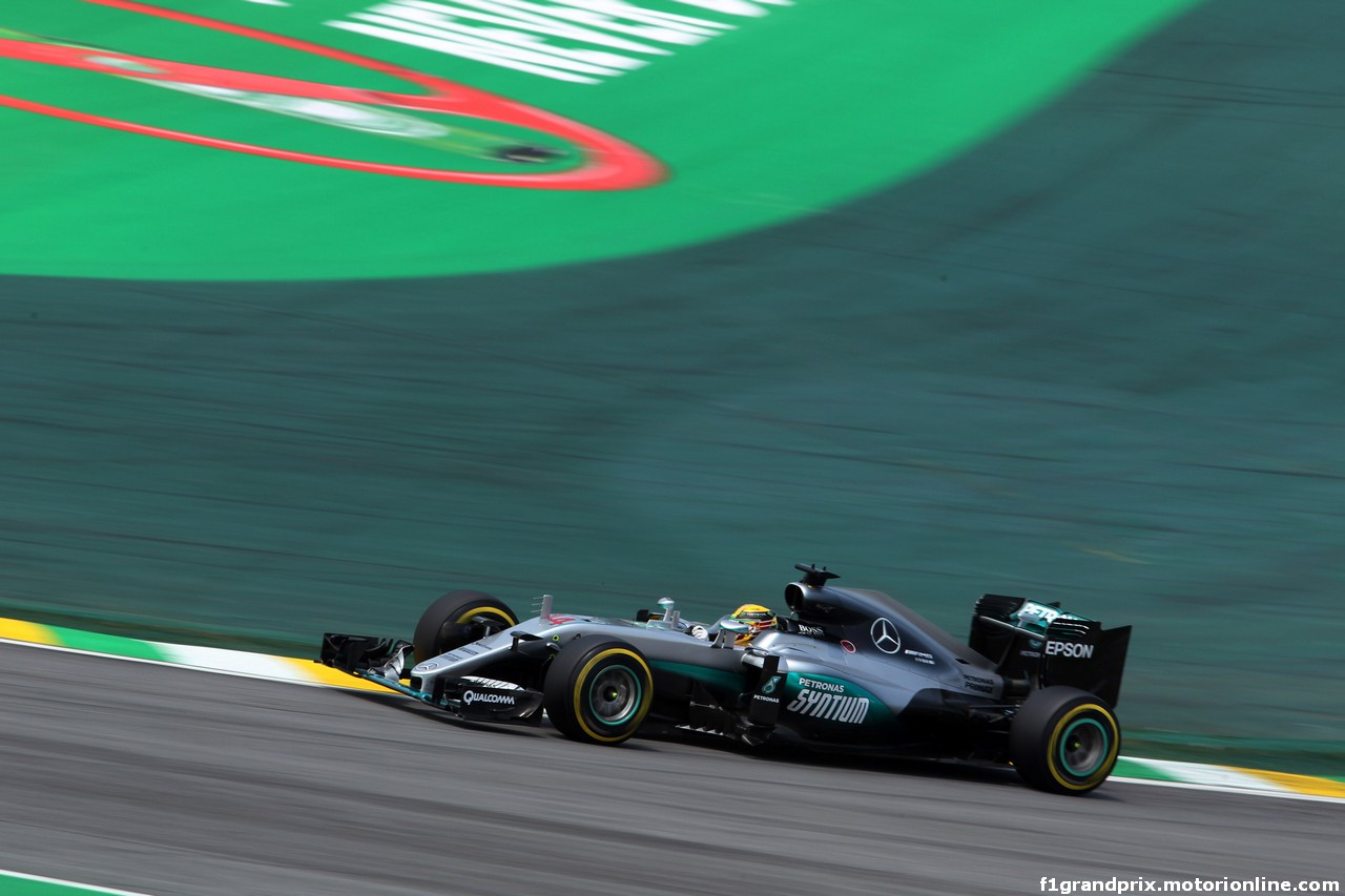 GP BRASILE, 11.11.2016 - Prove Libere 1, Lewis Hamilton (GBR) Mercedes AMG F1 W07 Hybrid