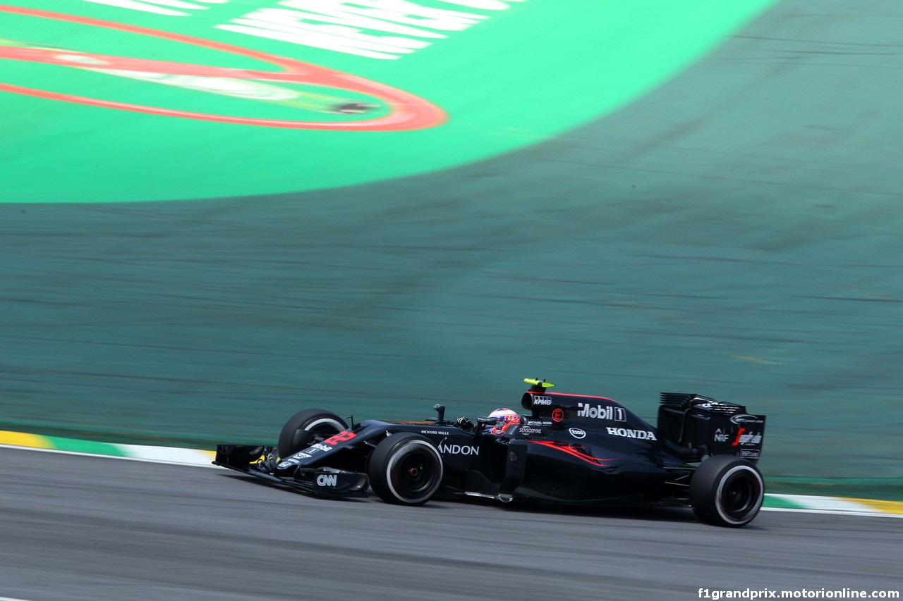 GP BRASILE, 11.11.2016 - Prove Libere 1, Jenson Button (GBR)  McLaren Honda MP4-31