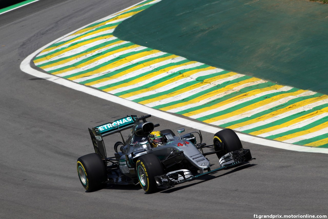 GP BRASILE, 11.11.2016 - Prove Libere 1, Lewis Hamilton (GBR) Mercedes AMG F1 W07 Hybrid