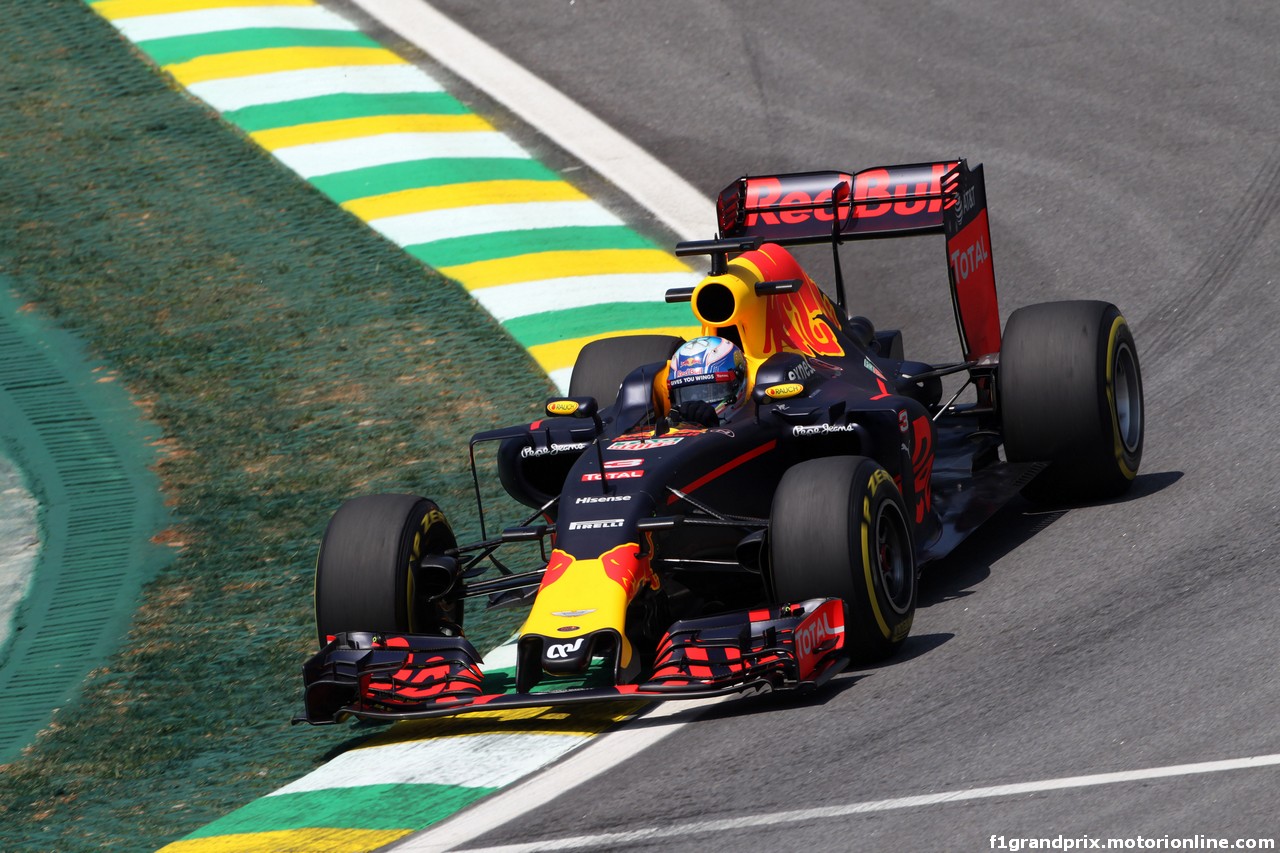 GP BRASILE, 11.11.2016 - Prove Libere 1, Daniel Ricciardo (AUS) Red Bull Racing RB12