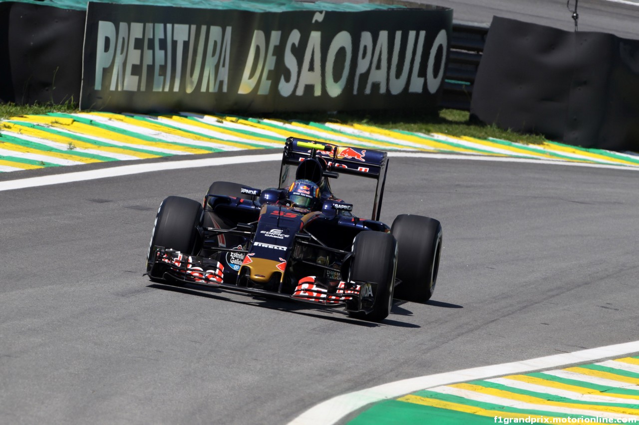 GP BRASILE, 11.11.2016 - Prove Libere 1, Carlos Sainz Jr (ESP) Scuderia Toro Rosso STR11