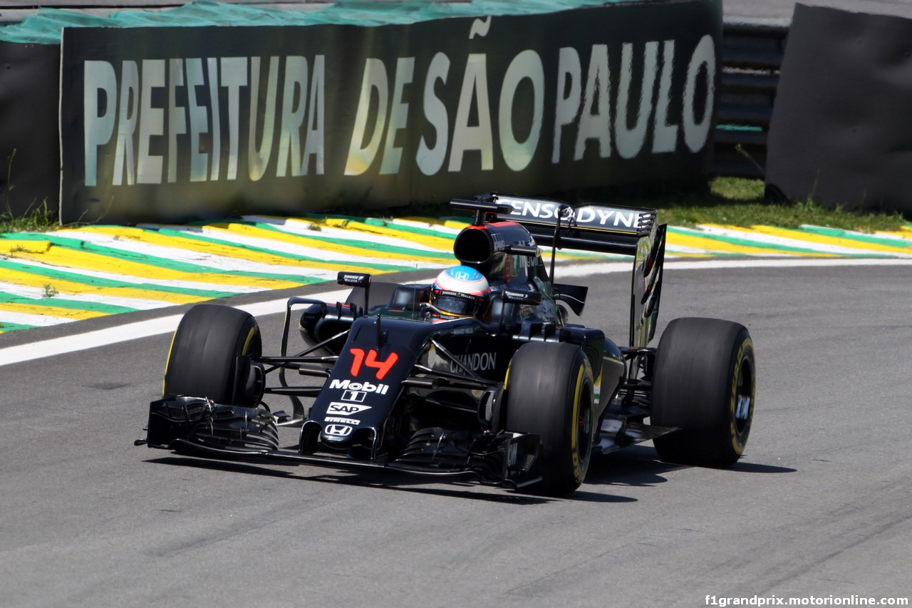 GP BRASILE, 11.11.2016 - Prove Libere 1, Fernando Alonso (ESP) McLaren Honda MP4-31