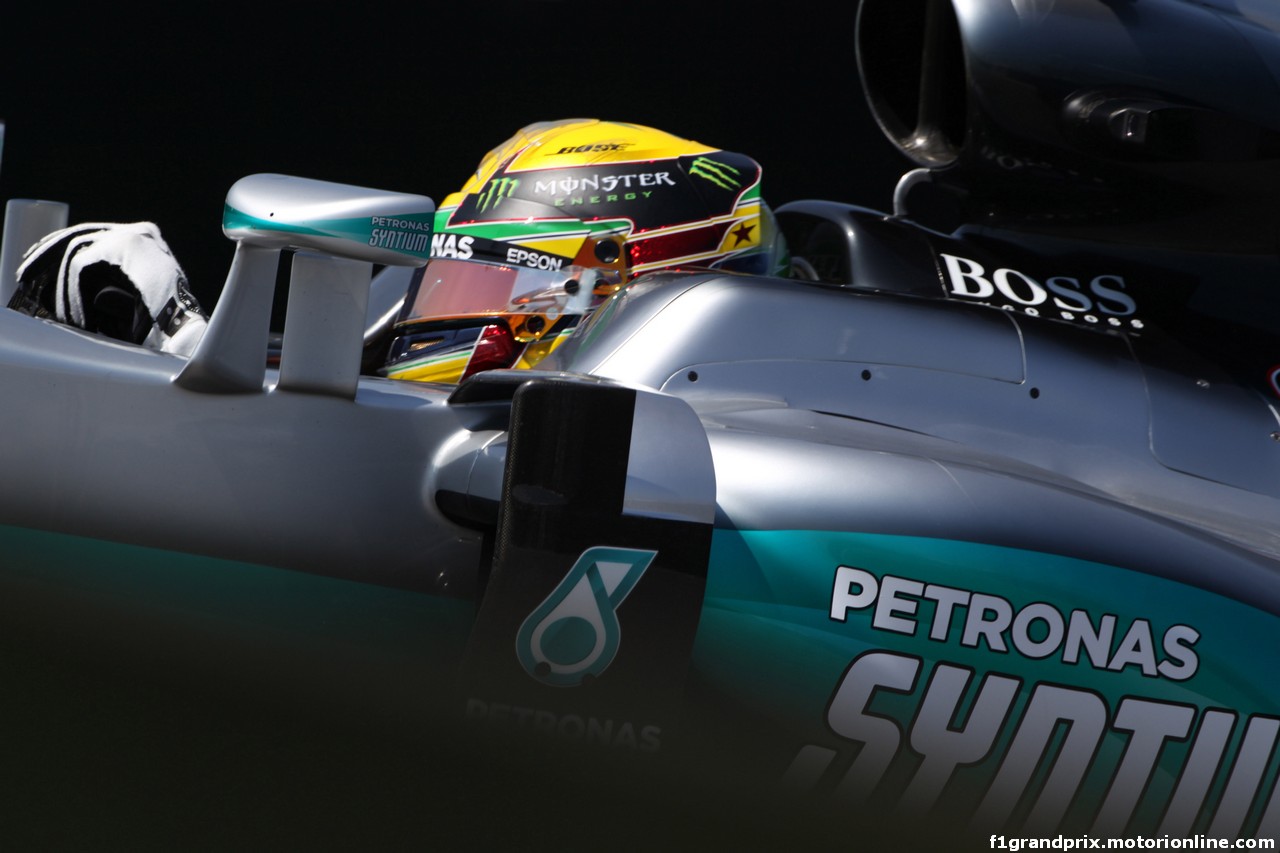 GP BRASILE, 11.11.2016 - Prove Libere 1, Lewis Hamilton (GBR) Mercedes AMG F1 W07 Hybrid