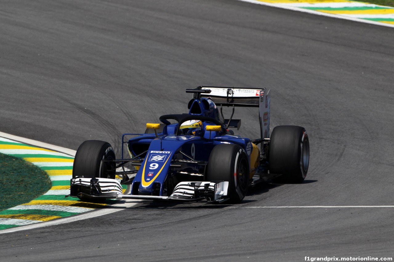 GP BRASILE, 11.11.2016 - Prove Libere 1, Marcus Ericsson (SUE) Sauber C34 with Halo