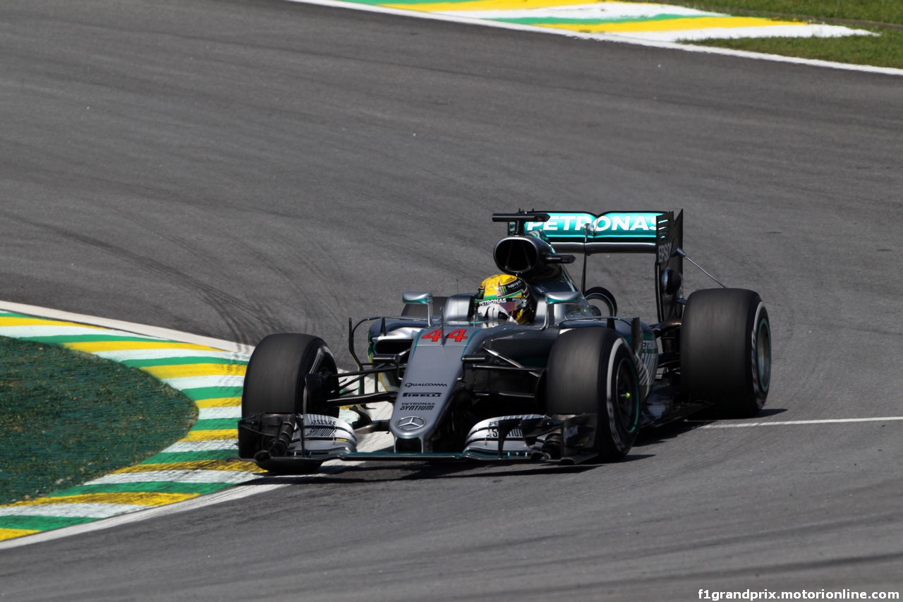 GP BRASILE, 11.11.2016 - Prove Libere 1, Lewis Hamilton (GBR) Mercedes AMG F1 W07 Hybrid