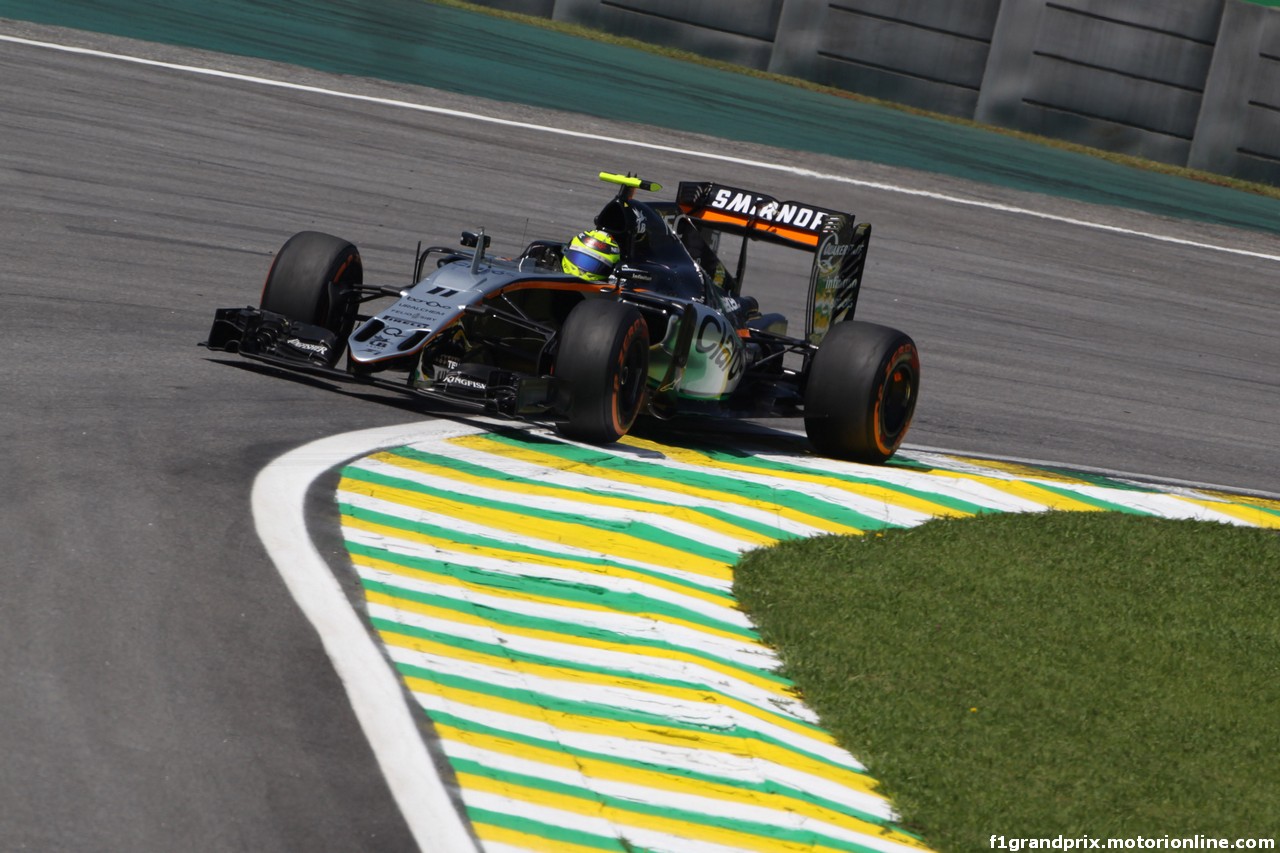 GP BRASILE, 11.11.2016 - Prove Libere 1, Sergio Perez (MEX) Sahara Force India F1 VJM09