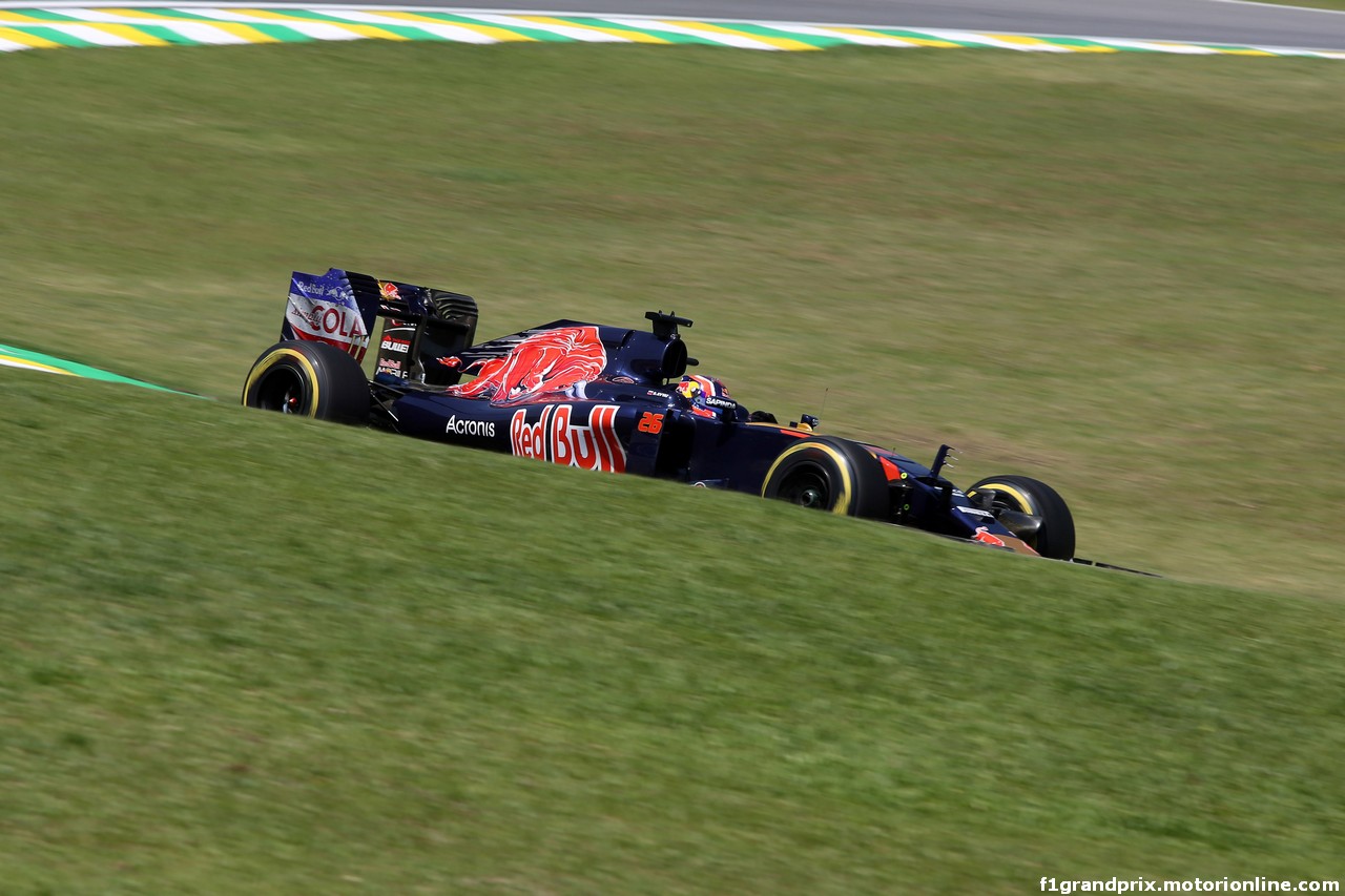 GP BRASILE, 11.11.2016 - Prove Libere 1, Daniil Kvyat (RUS) Scuderia Toro Rosso STR11