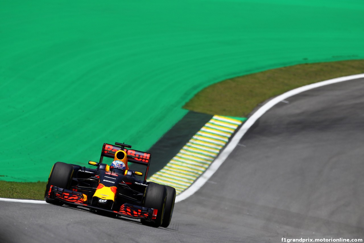 GP BRASILE, 11.11.2016 - Prove Libere 1, Daniel Ricciardo (AUS) Red Bull Racing RB12