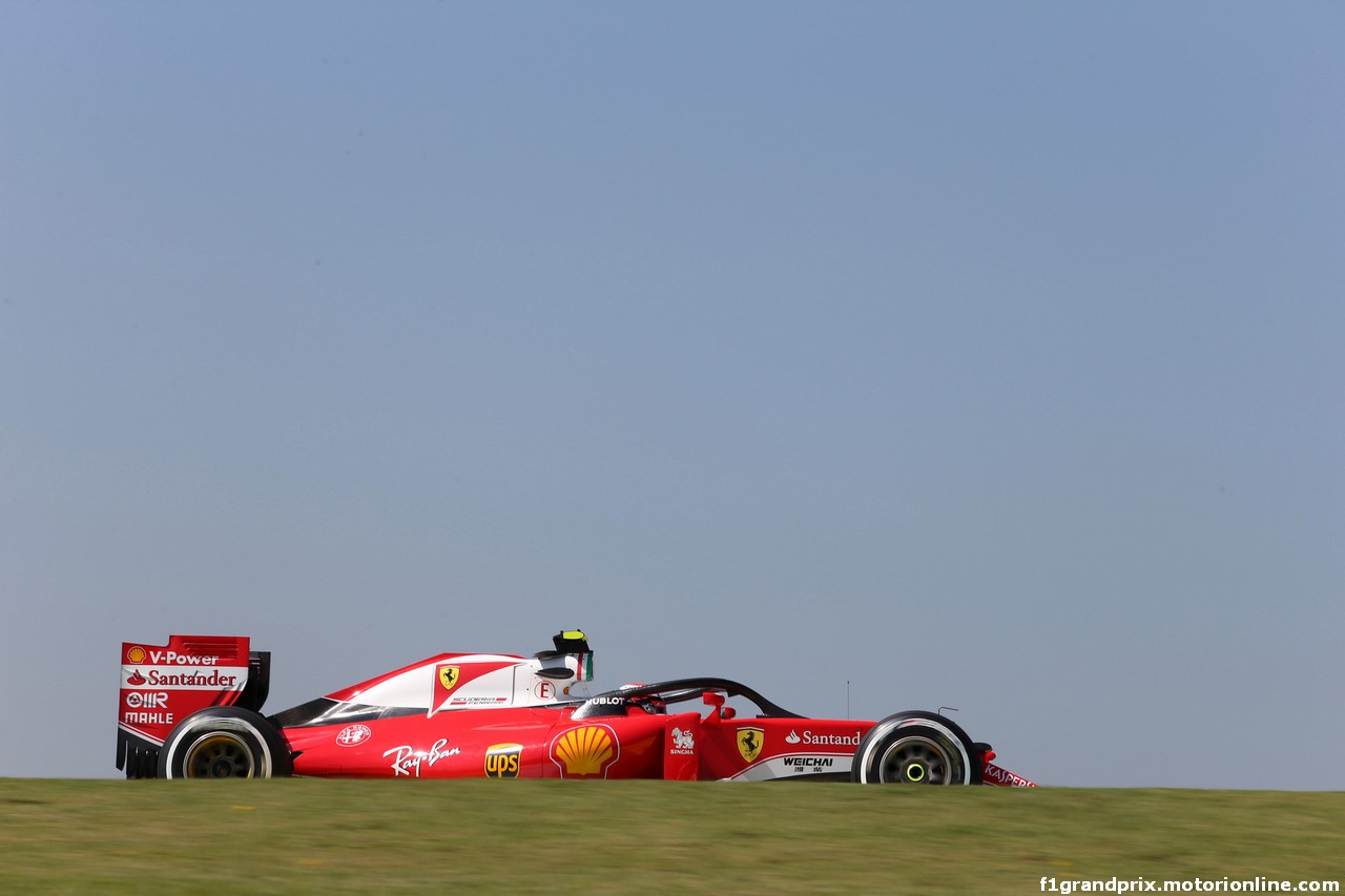 GP BRASILE, 11.11.2016 - Prove Libere 1, Kimi Raikkonen (FIN) Ferrari SF16-H with Halo.