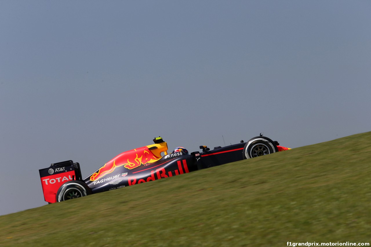 GP BRASILE, 11.11.2016 - Prove Libere 1, Max Verstappen (NED) Red Bull Racing RB12