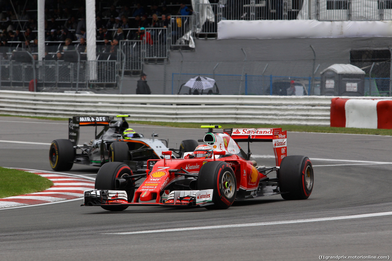 GP CANADA, 12.06.2016 - Gara, Kimi Raikkonen (FIN) Ferrari SF16-H e Sergio Perez (MEX) Sahara Force India F1 VJM09