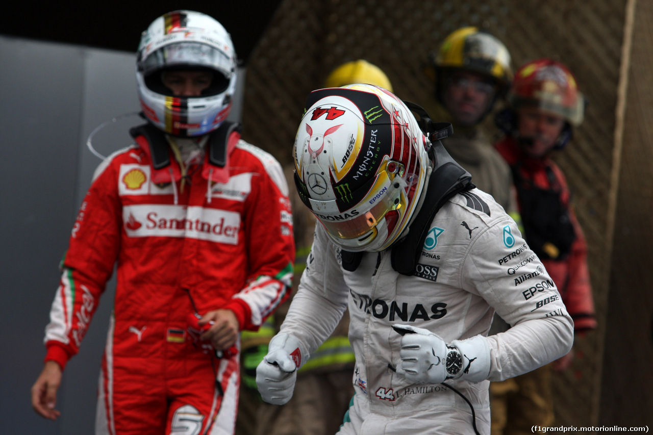 GP CANADA, 12.06.2016 - Gara, secondo Sebastian Vettel (GER) Ferrari SF16-H e Lewis Hamilton (GBR) Mercedes AMG F1 W07 Hybrid vincitore