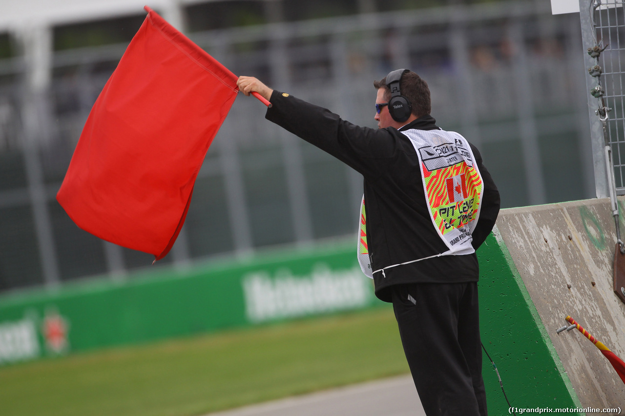 GP CANADA, 11.06.2016 - Prove Libere 3, Red flag