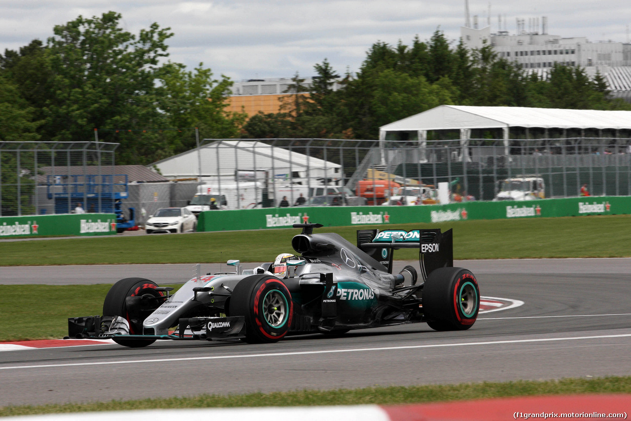 GP CANADA, 10.06.2016 - Prove Libere 1, Lewis Hamilton (GBR) Mercedes AMG F1 W07 Hybrid