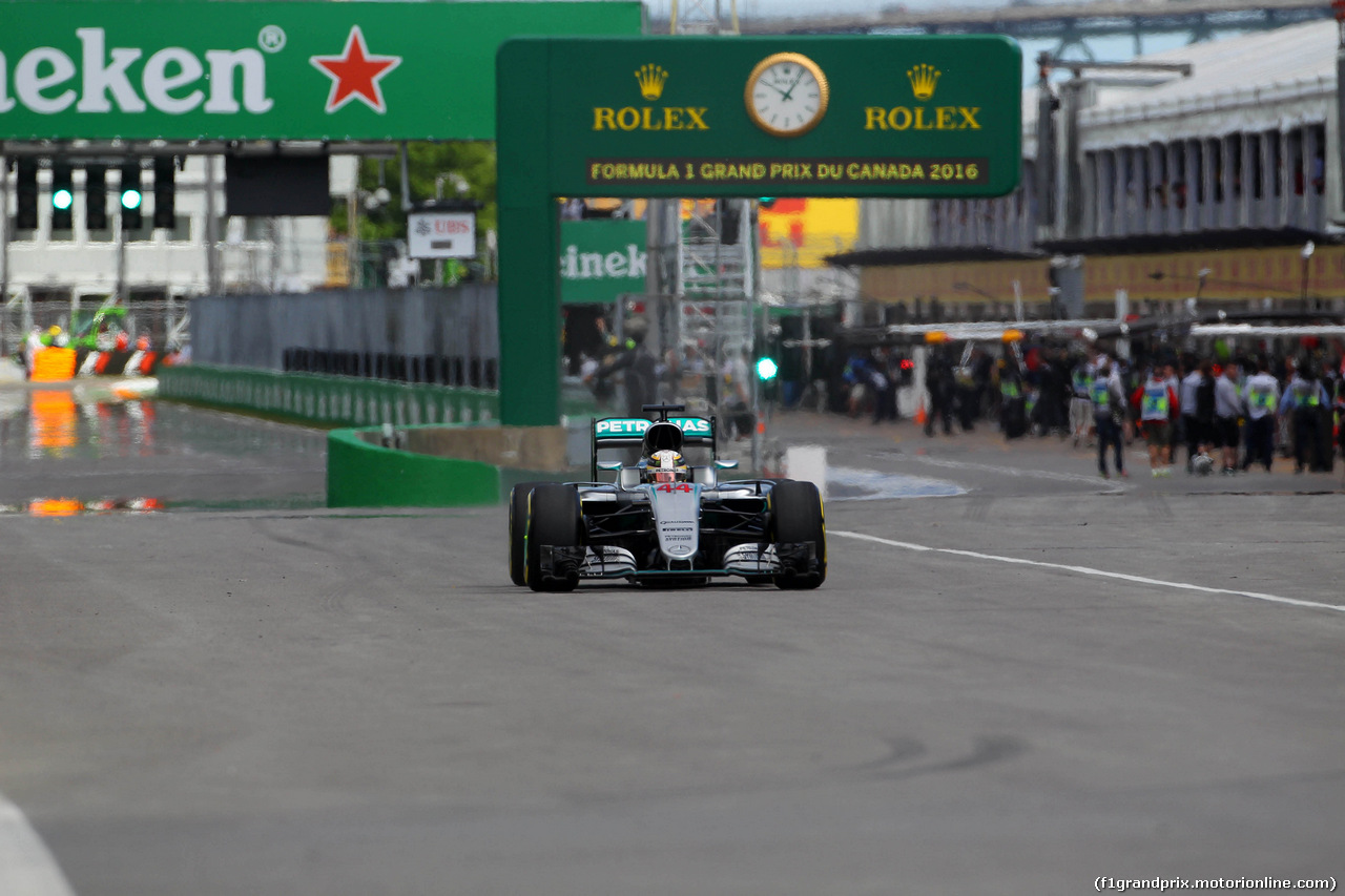 GP CANADA, 10.06.2016 - Prove Libere 1, Lewis Hamilton (GBR) Mercedes AMG F1 W07 Hybrid
