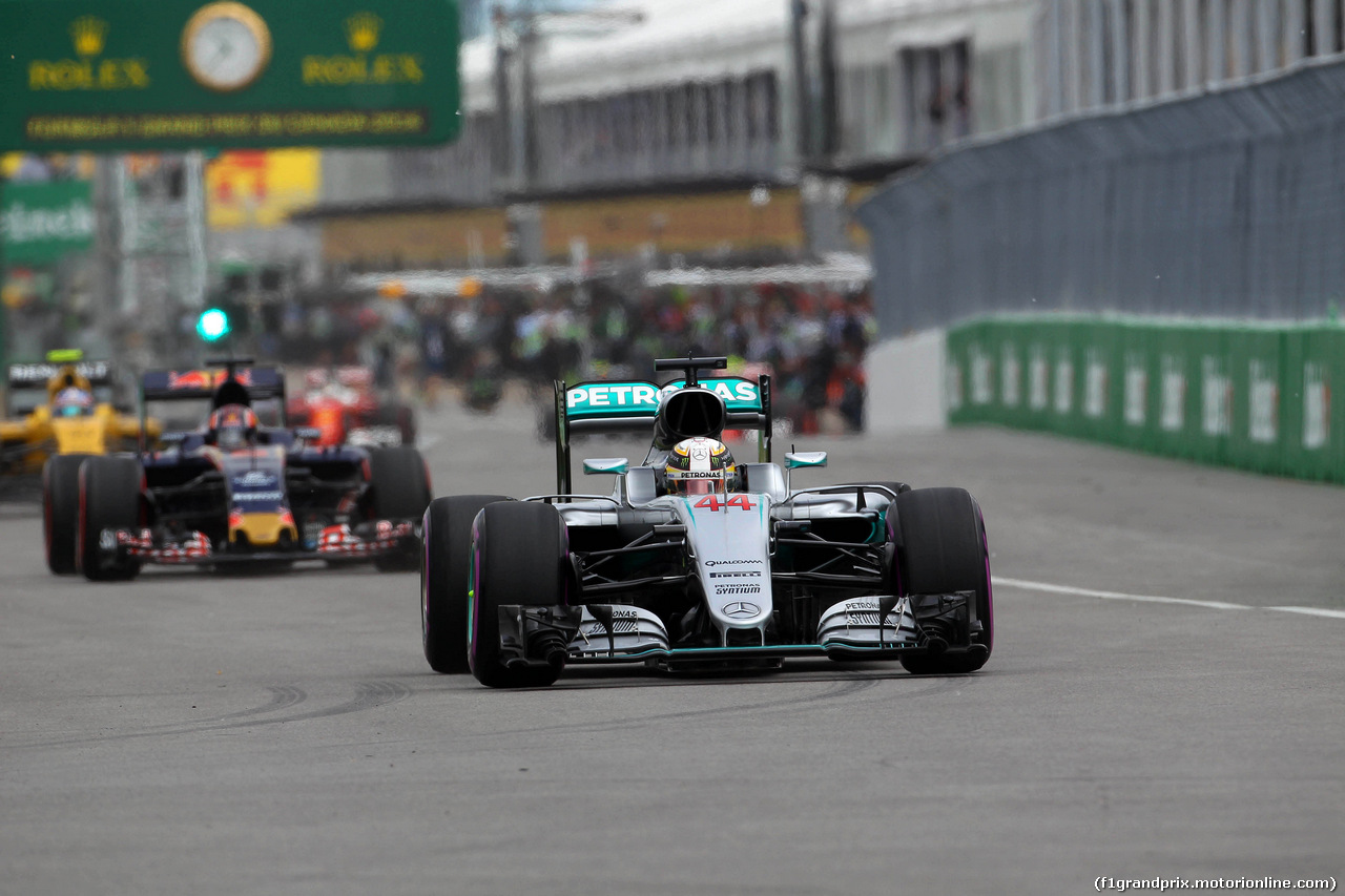 GP CANADA, 10.06.2016 - Prove Libere 1, Lewis Hamilton (GBR) Mercedes AMG F1 W07 Hybrid