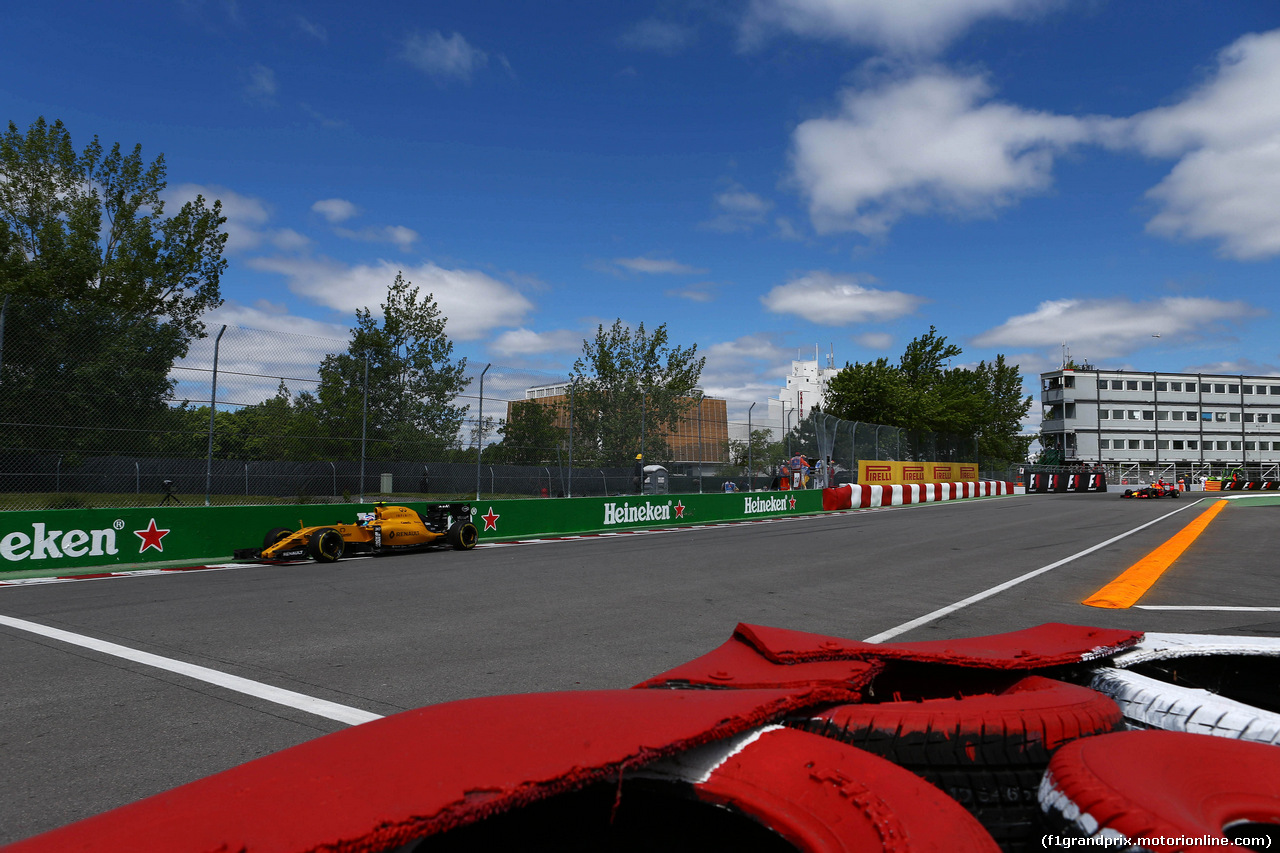 GP CANADA, 10.06.2016 - Prove Libere 1, Jolyon Palmer (GBR) Renault Sport F1 Team RS16