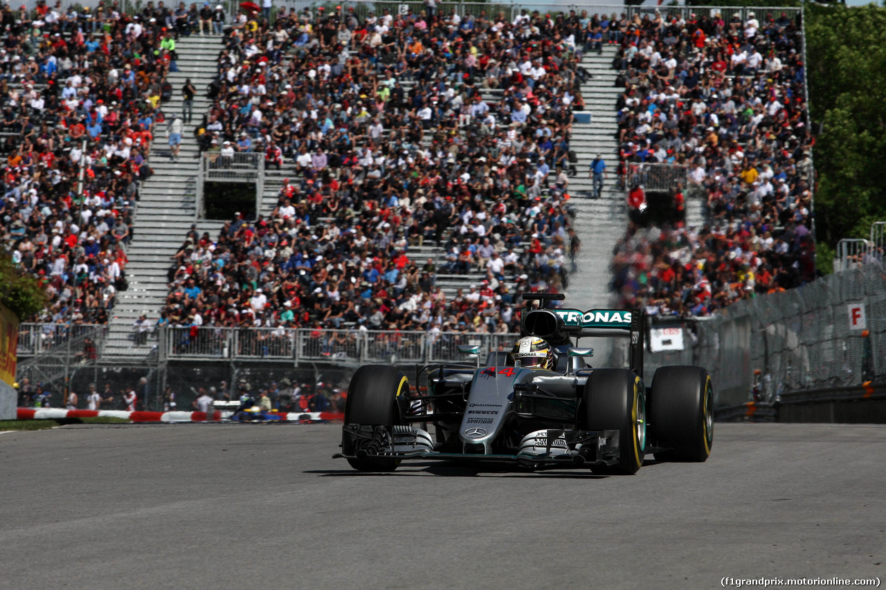 GP CANADA, 10.06.2016 - Prove Libere 2, Lewis Hamilton (GBR) Mercedes AMG F1 W07 Hybrid