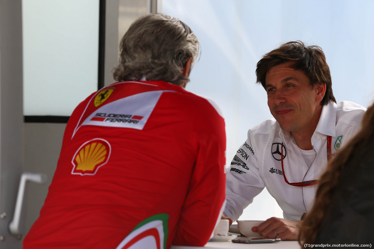 GP CANADA, 10.06.2016 - Maurizio Arrivabene (ITA) Ferrari Team Principal e Toto Wolff (GER) Mercedes AMG F1 Shareholder e Executive Director